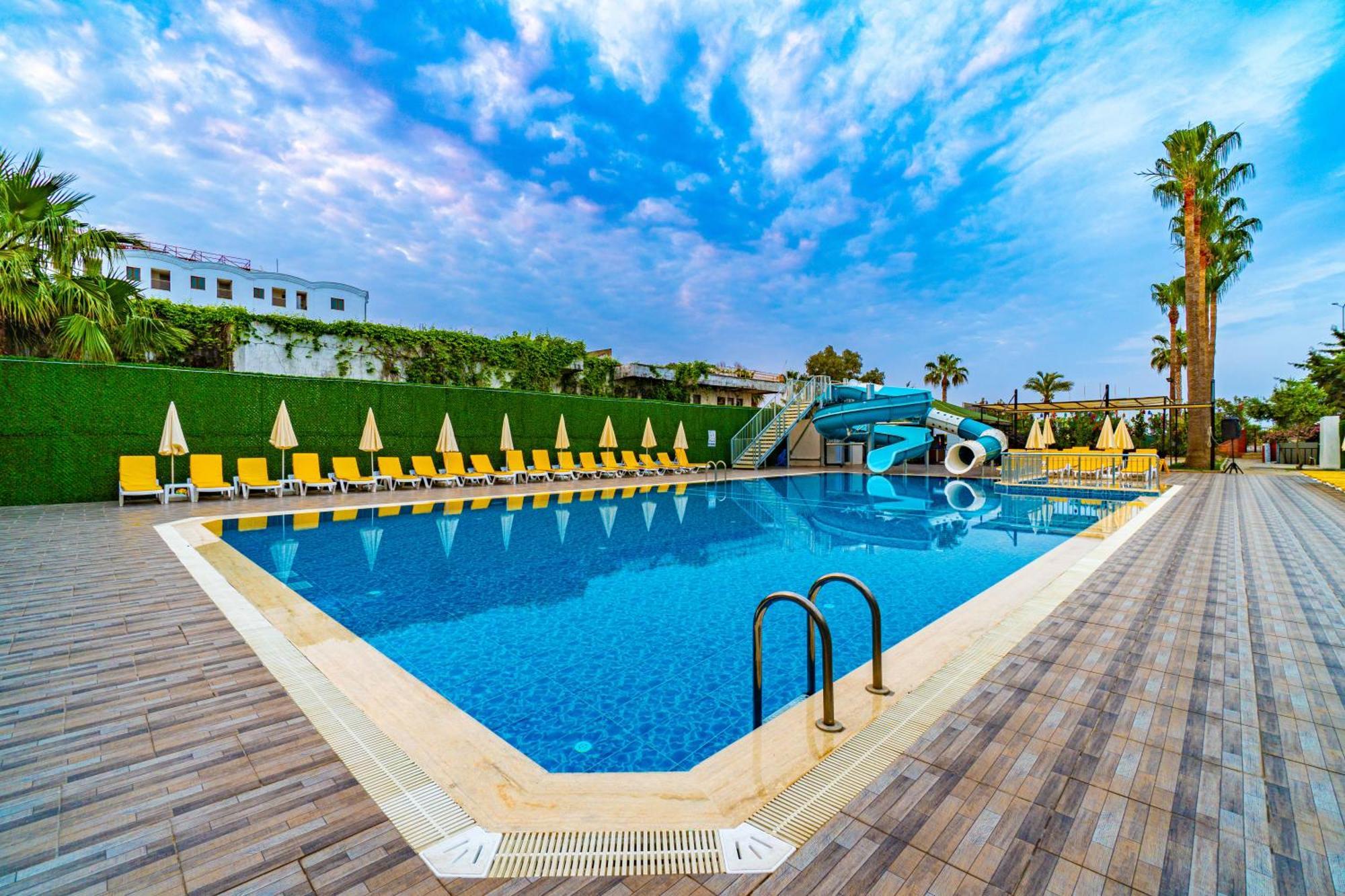 De Mare Family Hotel 코나키 외부 사진