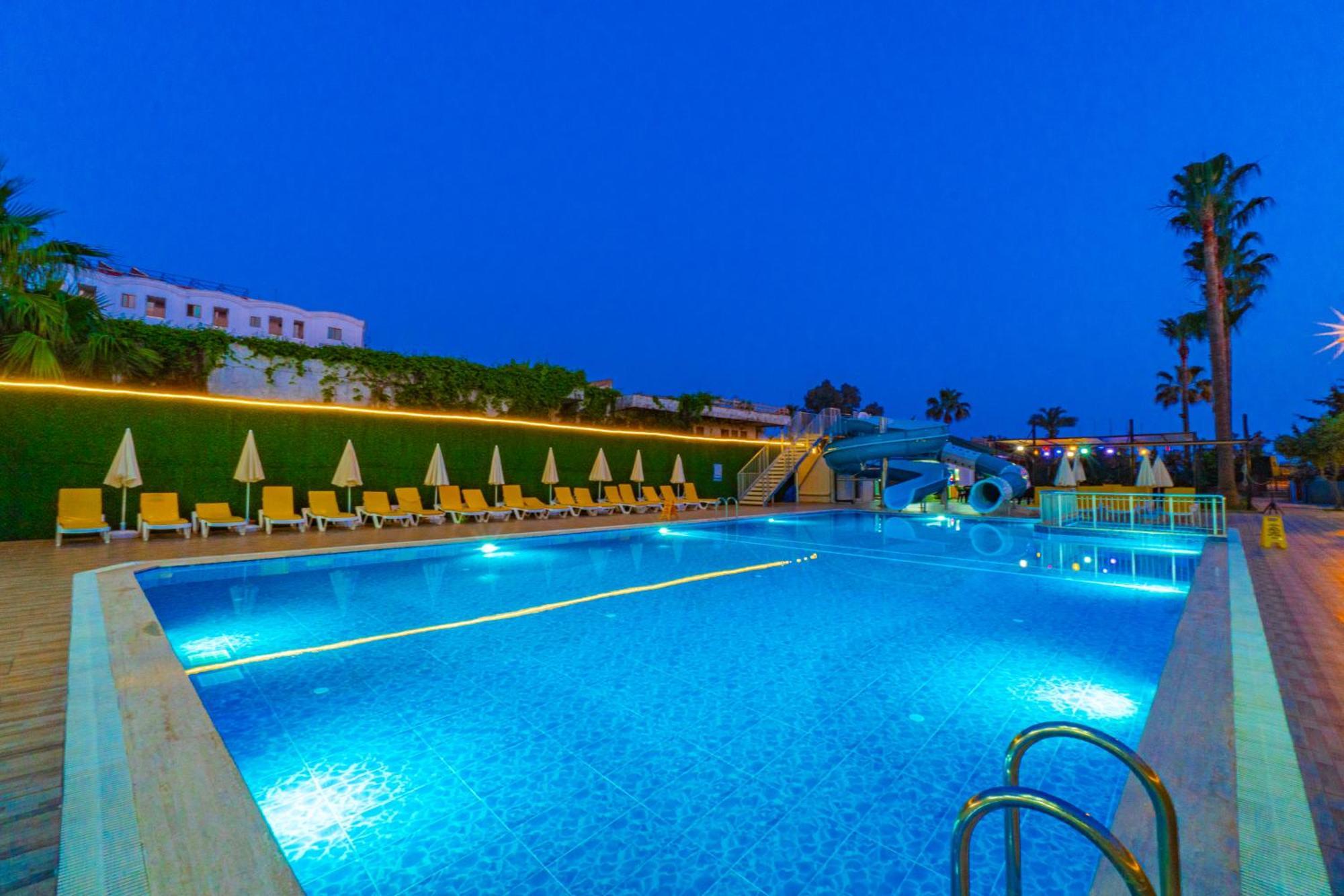 De Mare Family Hotel 코나키 외부 사진