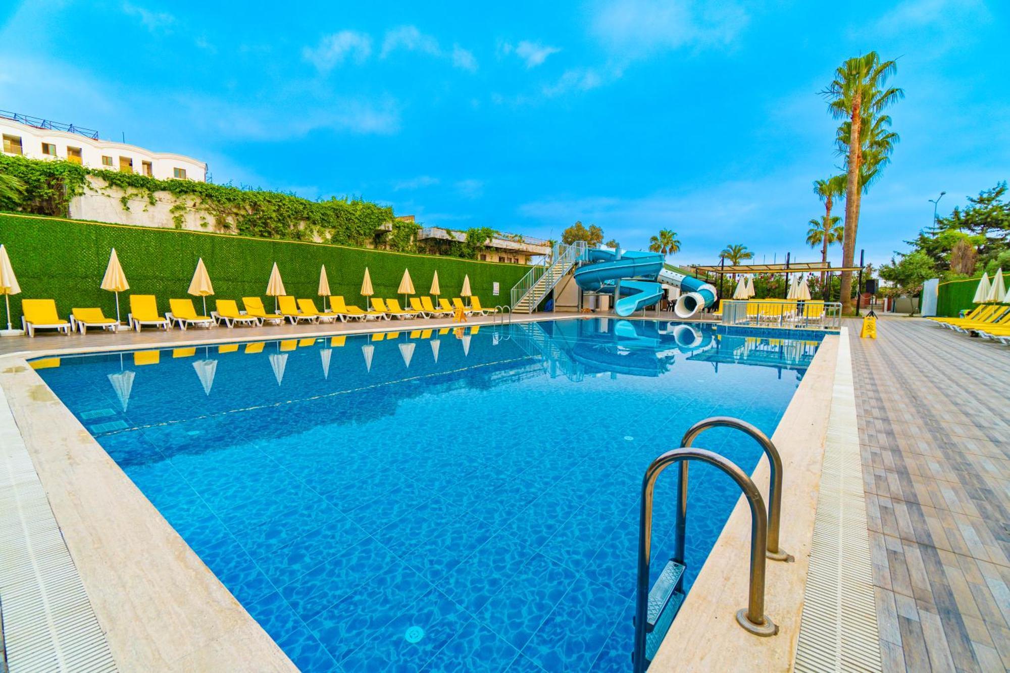 De Mare Family Hotel 코나키 외부 사진